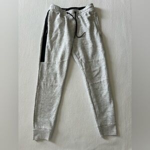AE Men’s White Heather Flex Jogger Sweatpants Size S